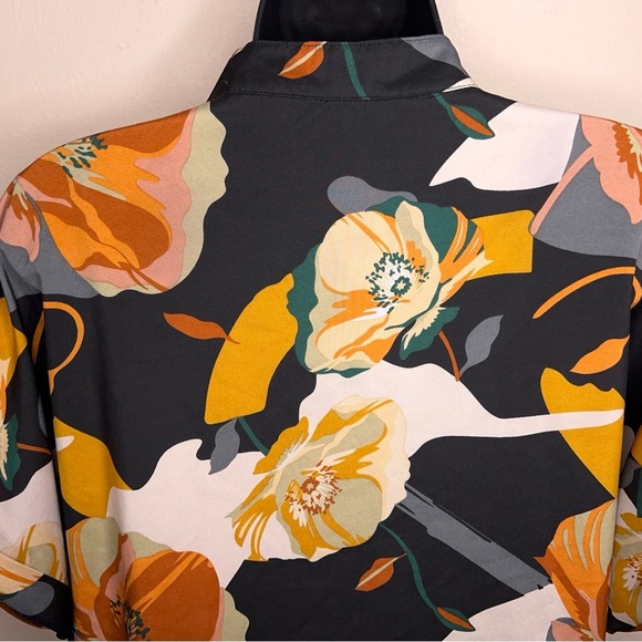 XL Colorful Floral Short Sleeve Blouse Black Orange Cuffed Sleeve Lightweight - Picture 8 of 13